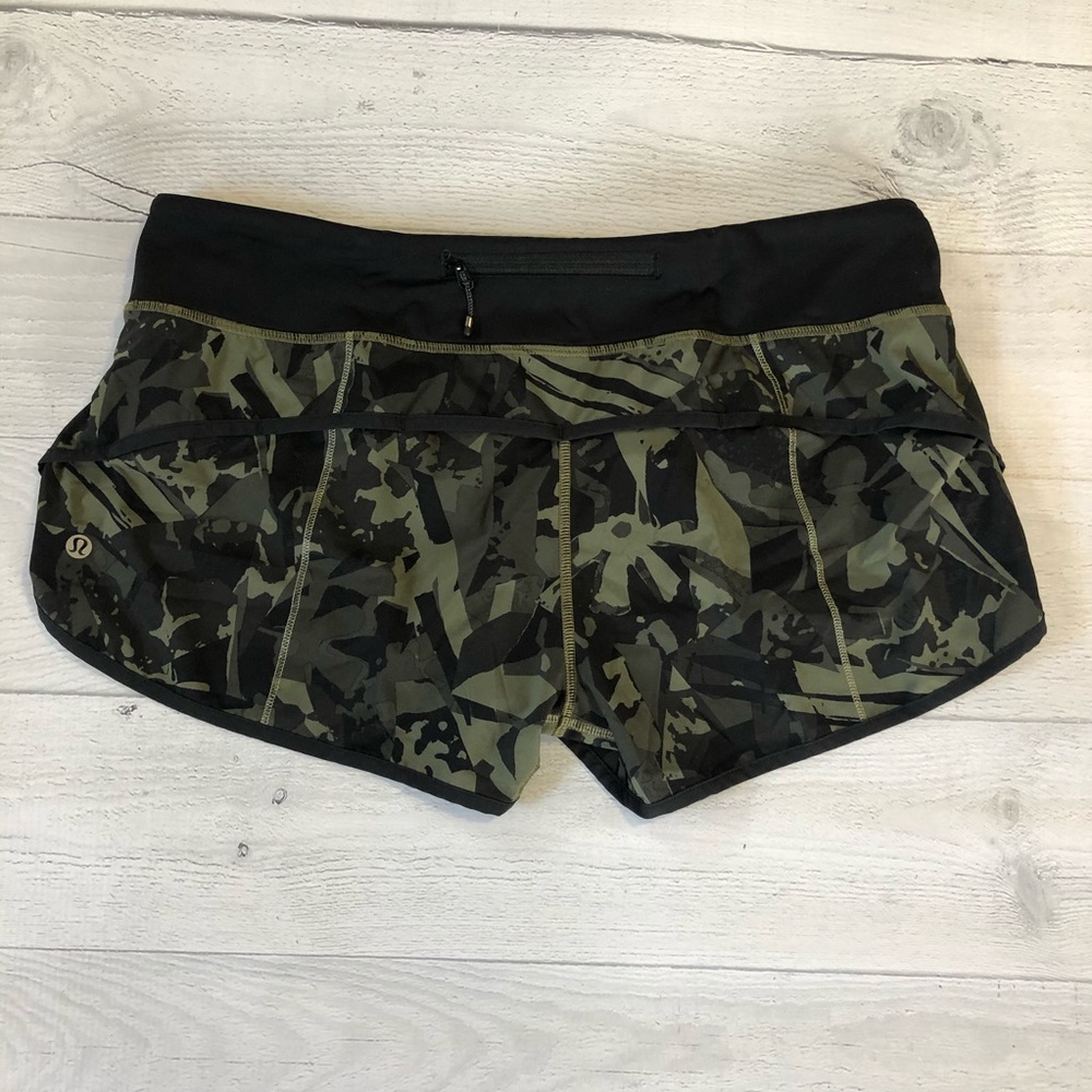 Lululemon Speed Short Sz 10 VEUC Pop Cut Fatigue‎